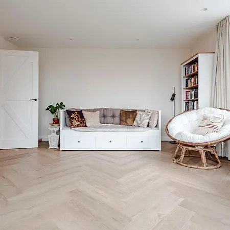Dunefront Villa *